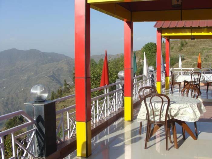 Hotel Crystal Palace Dhanaulti Zewnętrze zdjęcie