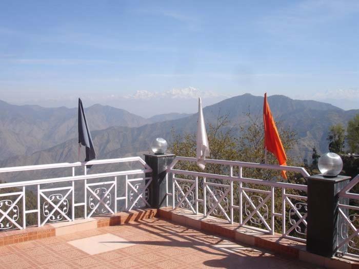Hotel Crystal Palace Dhanaulti Zewnętrze zdjęcie